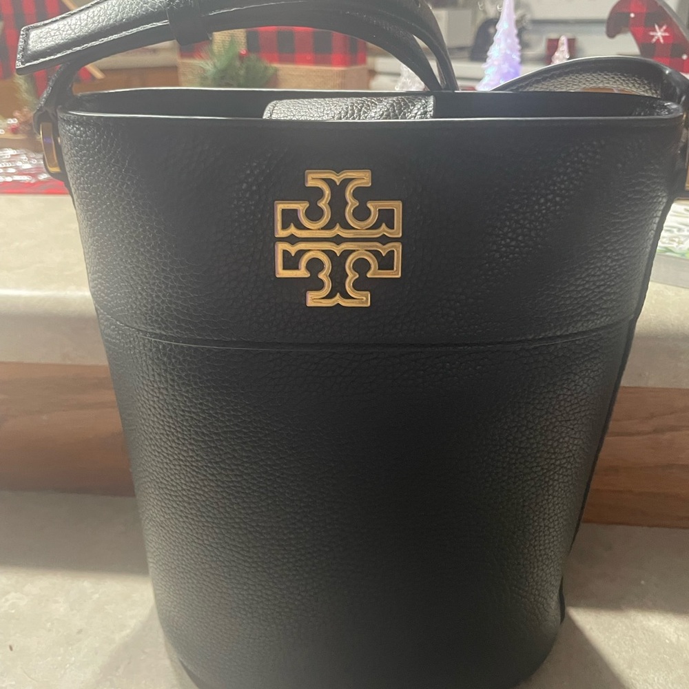 Tory Burch Black bucket bag